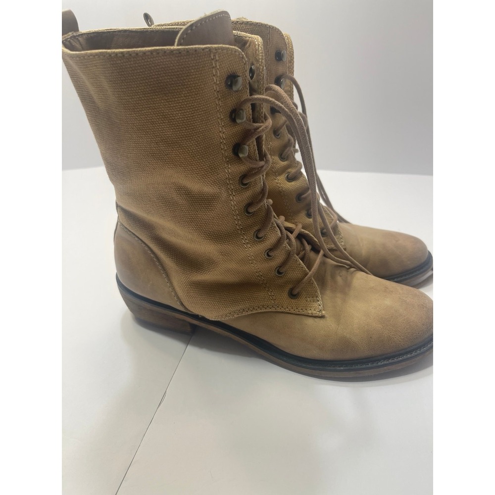 ‎Boots - Picture 2 of 7